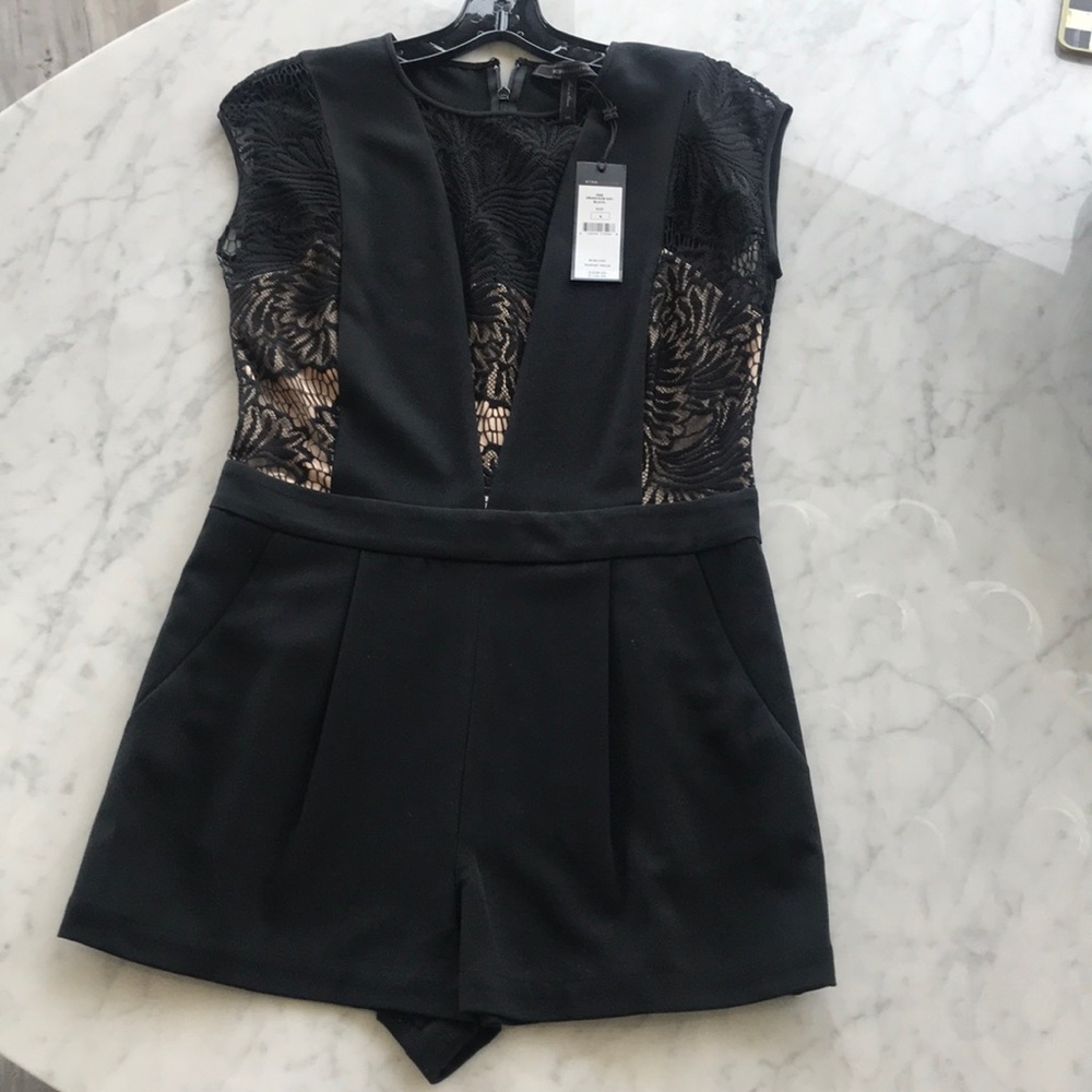 BCBG MAXAZRIA Black Lace Romper 04 NWT